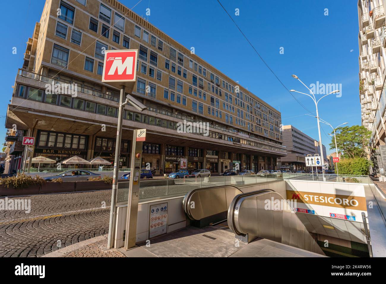 Catania, Italia. Settembre 14, 2022. Bocca della metropolitana Stesicoro in corso Sicilia Foto Stock