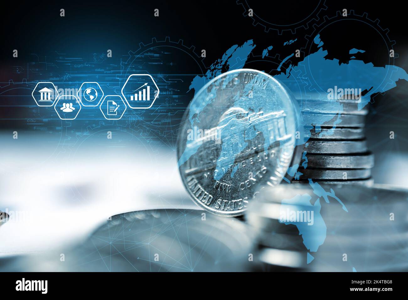 Concetto di crescita del mondo economico e finanziario. Monete americane e grafica ologramma. Foto Stock