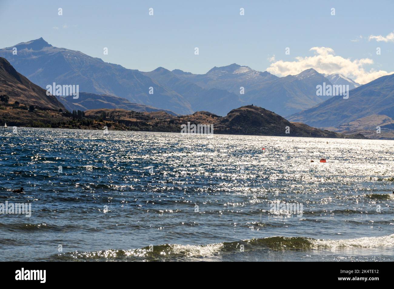 Wanaka è una piccola località turistica estiva e invernale nella regione di Otago, a South Island, in Nuova Zelanda. Wanaka si trova sulla riva del lago Wanak Foto Stock