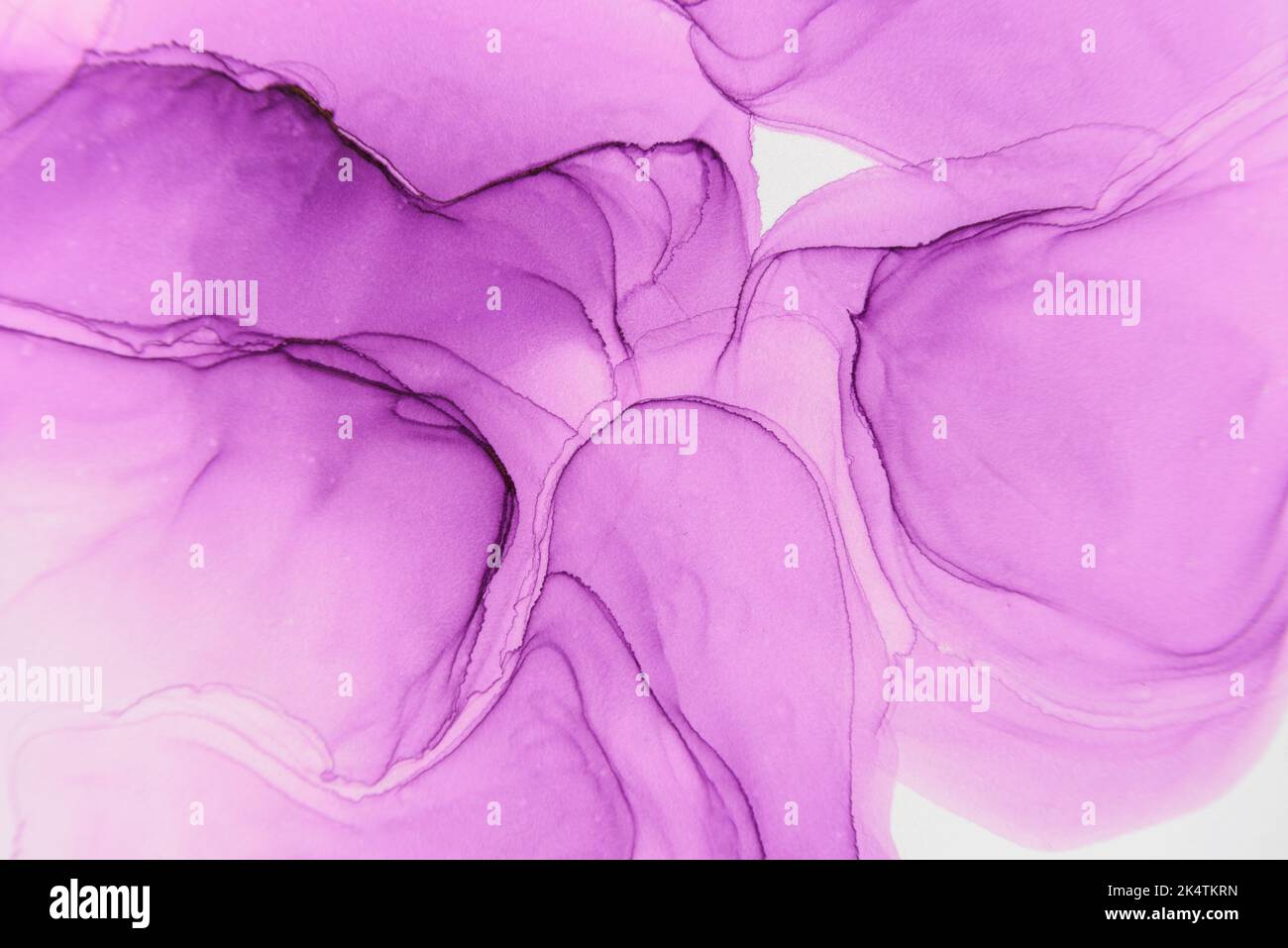 Astratto alcool inchiostro fluido arte sfondo. Colore viola Foto Stock