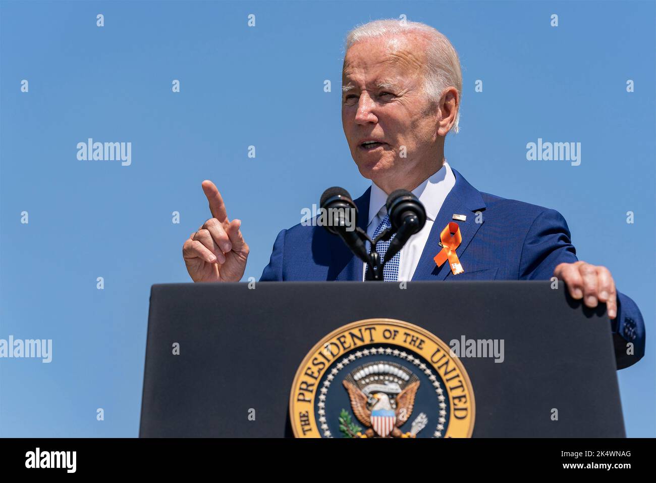 Washington, Stati Uniti. 11 luglio, 2022. Il presidente degli Stati Uniti Joe Biden, fa le sue osservazioni in occasione di un evento per celebrare il passaggio del Bipartisan Safer Communities Act, sul prato meridionale della Casa Bianca, 11 luglio 2022, a Washington, D.C. Washington, Stati Uniti. 11 luglio, 2022. Foto Stock