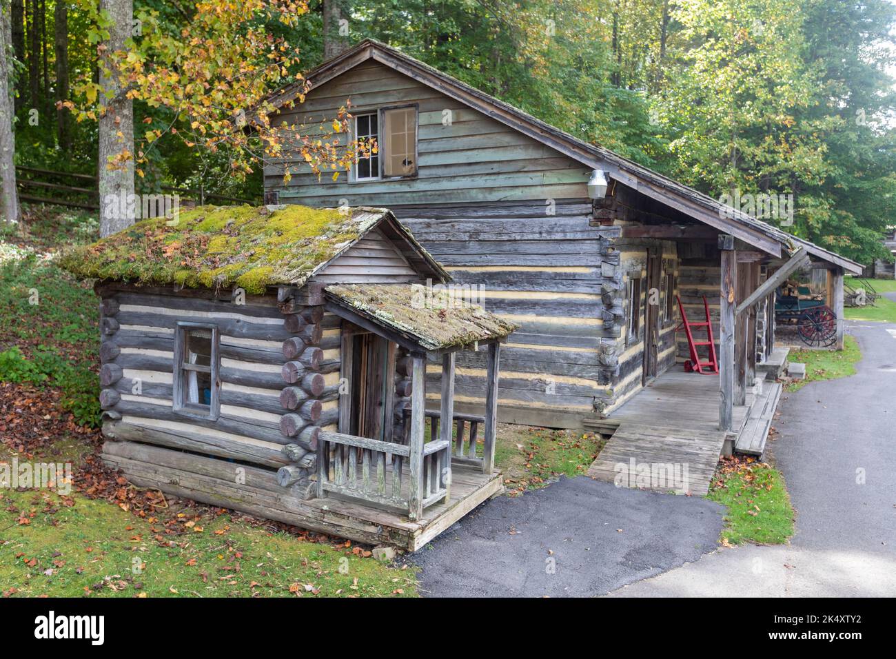 Beckley, West Virginia - The Mountain Homestead, un insediamento di frontiera Appalachiano che ricrea come vivevano i coloni di montagna dal 1840 al 1910. Io Foto Stock