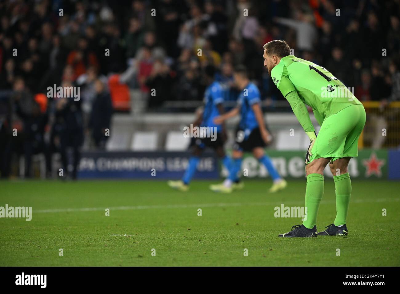 Il portiere Jan Oblak (13) dell'Atletico Madrid ha mostrato di essere sconfortato e deluso durante una partita di calcio tra il Club Brugge KV e l'Atletico Madrid durante il terzo matchday del gruppo B nella UEFA Champions League per la stagione 2022-2023 , martedì 4 ottobre 2022 a Brugge , Belgio . FOTO DAVID CATRY | SPORTPIX Foto Stock