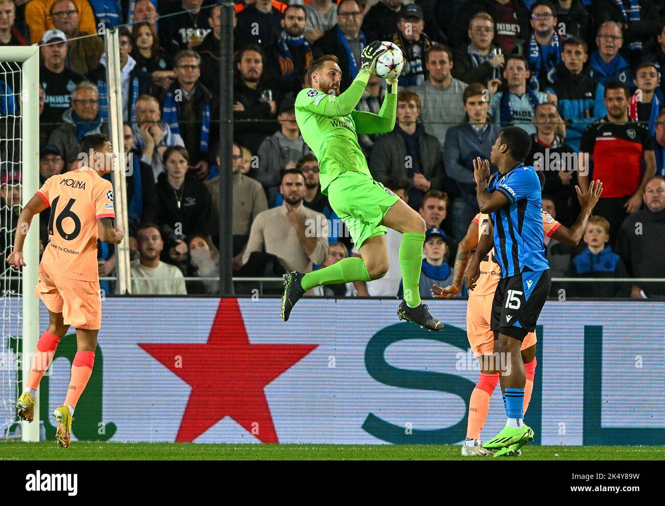 Brugge, Belgio. 04th Ott 2022. Il portiere Jan Oblak (13) dell'Atletico Madrid ha fatto foto durante una partita di calcio tra il Club Brugge KV e l'Atletico Madrid durante la terza giornata di incontro nel gruppo B nella UEFA Champions League per la stagione 2022-2023, martedì 4 ottobre 2022 a Brugge, Belgio . Credit: David Catry/Alamy Live News Foto Stock