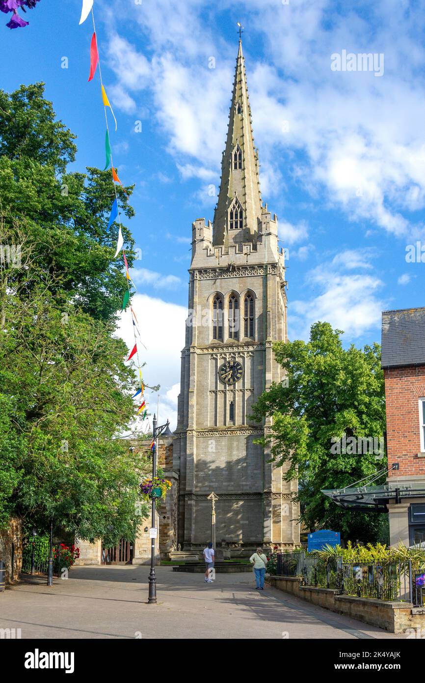 St. Peter & St. Paul Church, Market Place, Kettering, Northamptonshire, Inghilterra, Regno Unito Foto Stock
