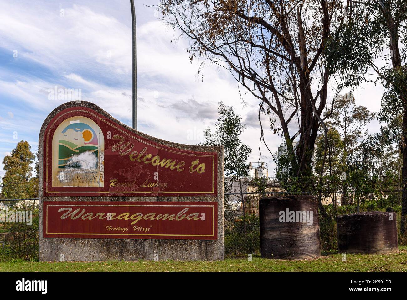 Un cartello di benvenuto a Warragamba, nuovo Galles del Sud Foto Stock