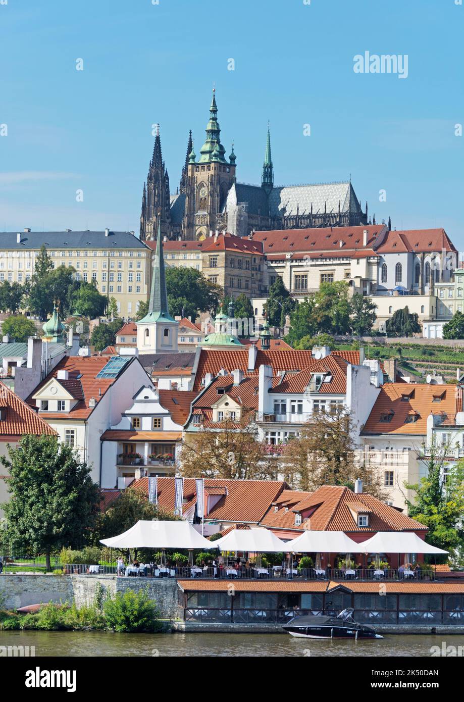 Serie fotografica di Praga: Castello di Praga in formato ritratto Foto Stock