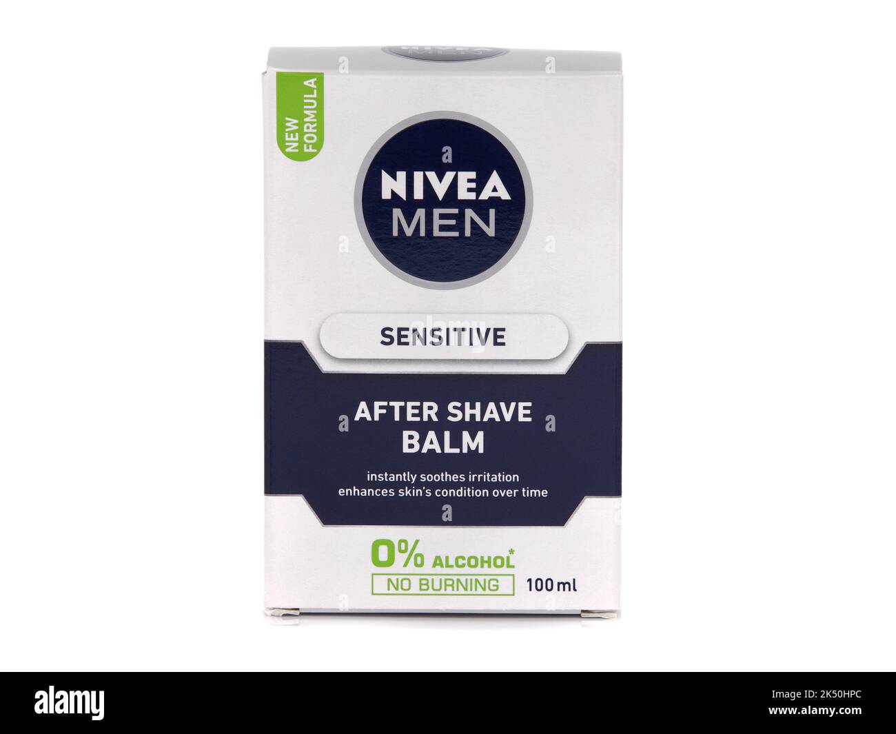 BUCAREST, ROMANIA - 14 NOVEMBRE 2019. Balsamo NIVEA for MEN Sensitive After Shave isolato su bianco Foto Stock