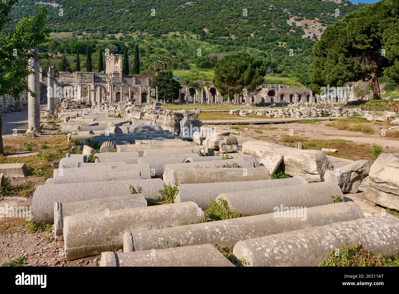 Tetragonos Agora (mercato quadrato) o Agora commerciale, sito archeologico di Efeso, Selcuk, Turchia Foto Stock