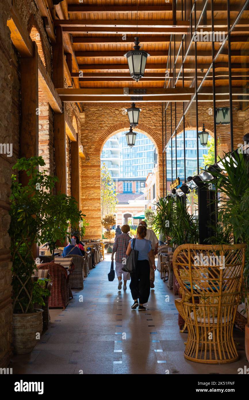 Centro commerciale Fisekhane a Zeytinburnu Istanbul. Centri commerciali a Istanbul. Istanbul Turchia - 9.21.2022 Foto Stock