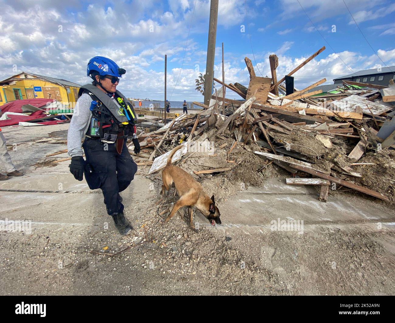 Matlacha Isles, Florida, (ott 4, 2022) - FEMA Urban Search and Rescue Ohio Task Force 1 conduce operazioni di ricerca e salvataggio. Foto Stock