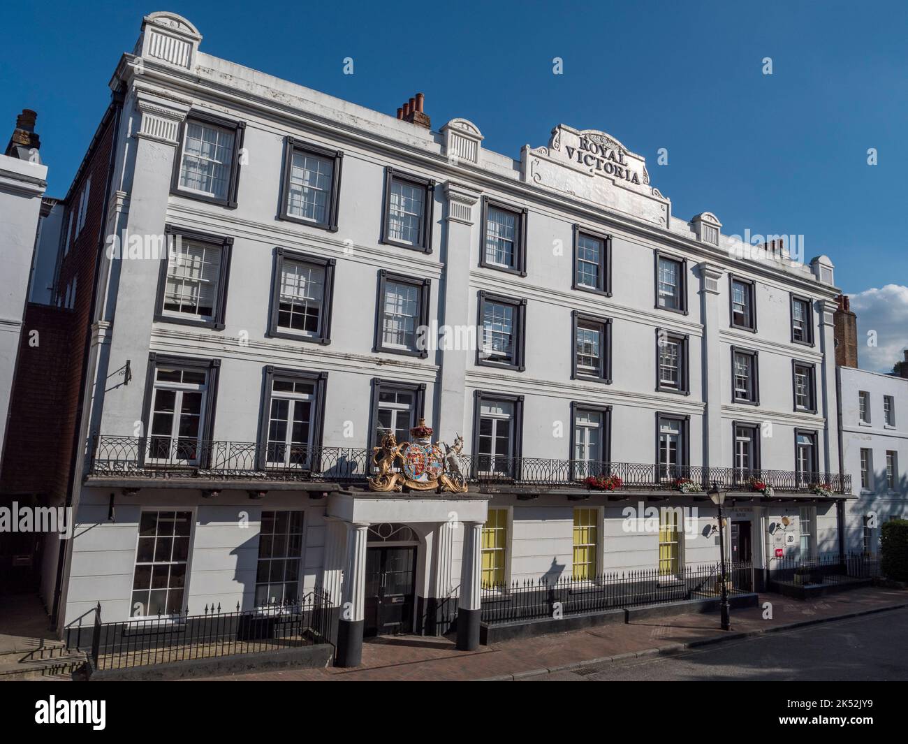 Il Royal Victoria Hotel si trova nella zona di Pantiles di Royal Tunbridge Wells, Kent, Regno Unito. Foto Stock