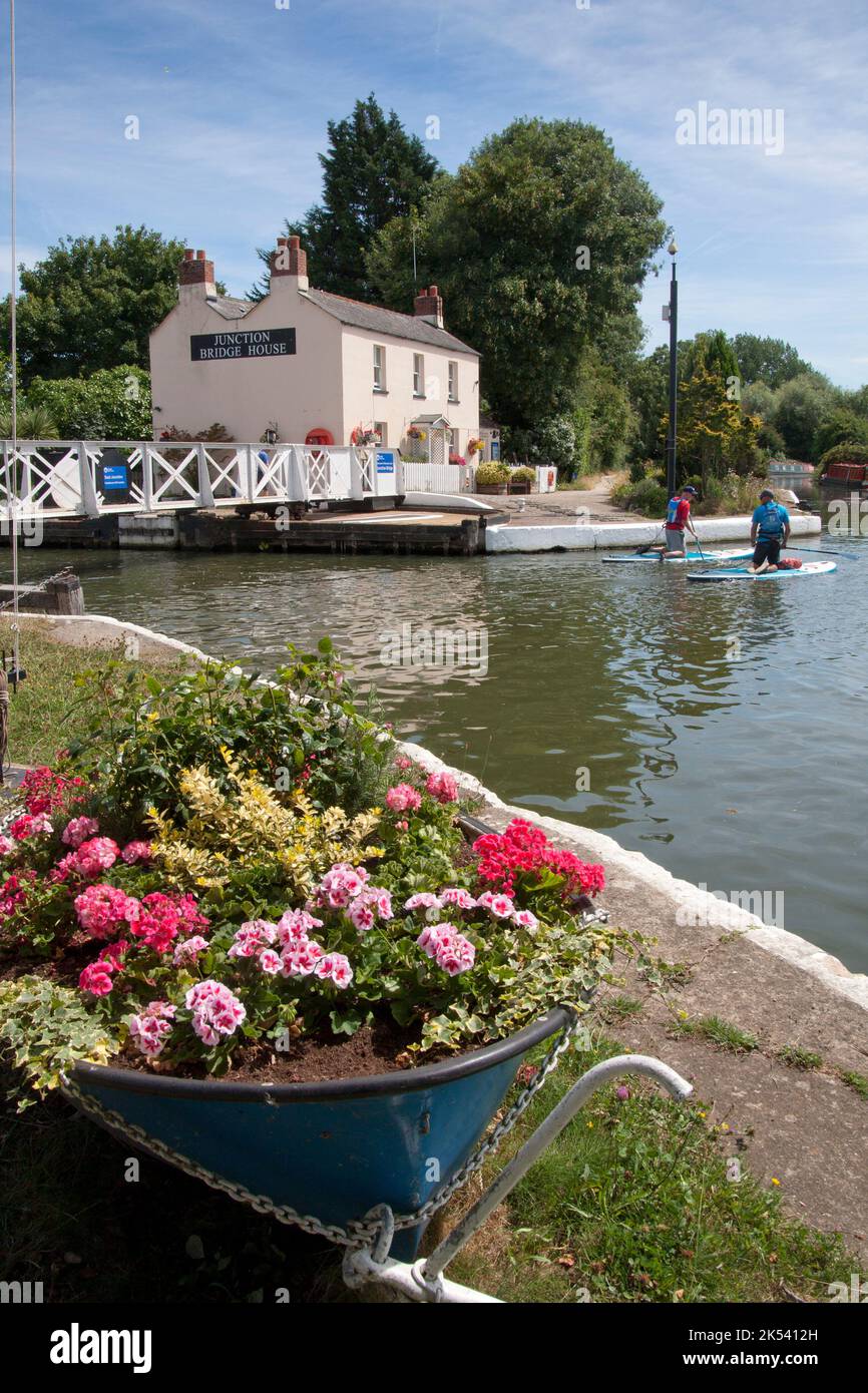 Bridge House, Saul Junction dove il Gloucester & Sharpness Canal incontra il Stroudwater Canal, Gloucestshire, Inghilterra Foto Stock