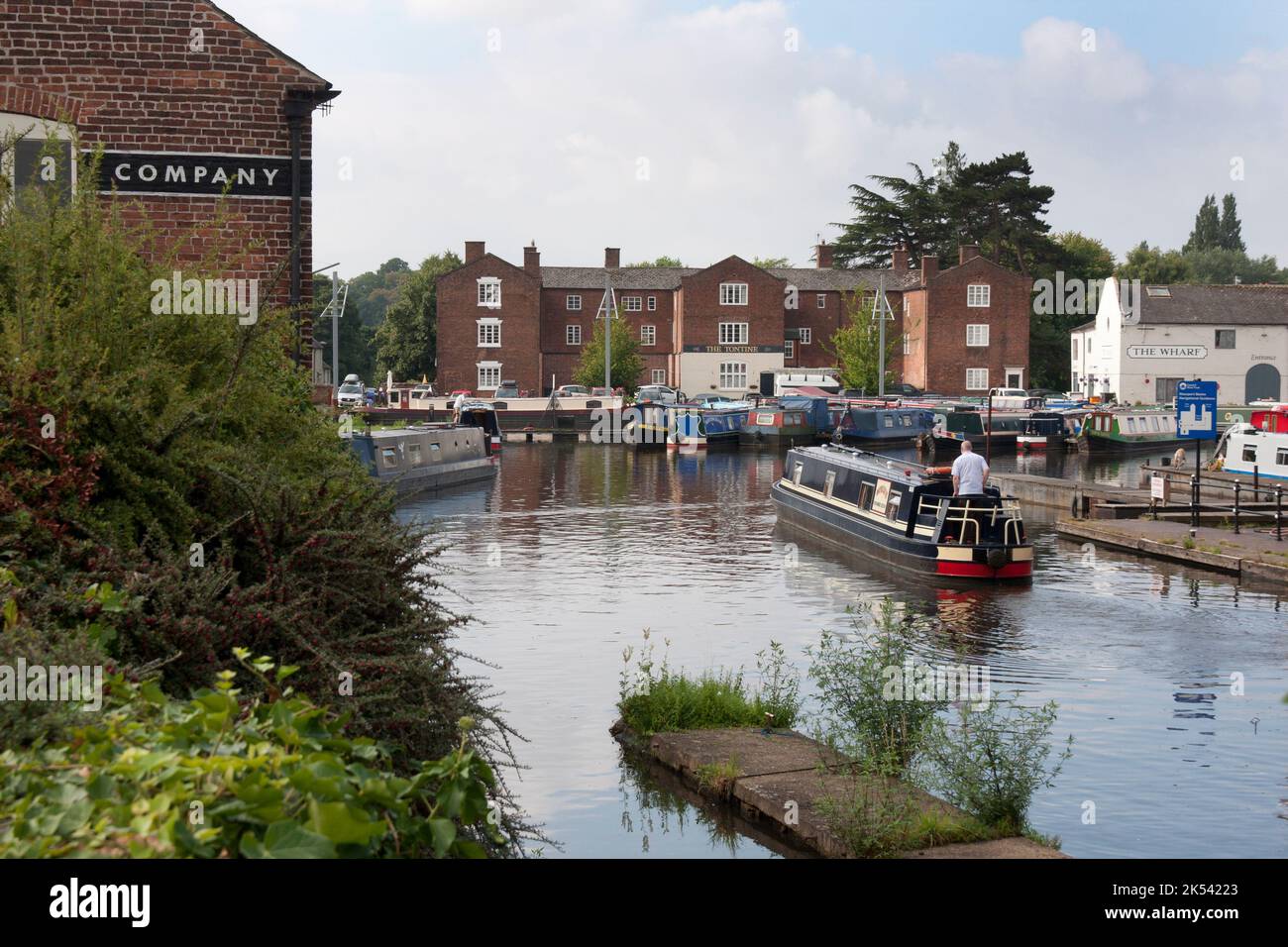 Stourport sul molo del canale Severn, bacino del canale, Stourport Ring, Staffordshire & Worcestershire Canal, Worcs, Inghilterra Foto Stock