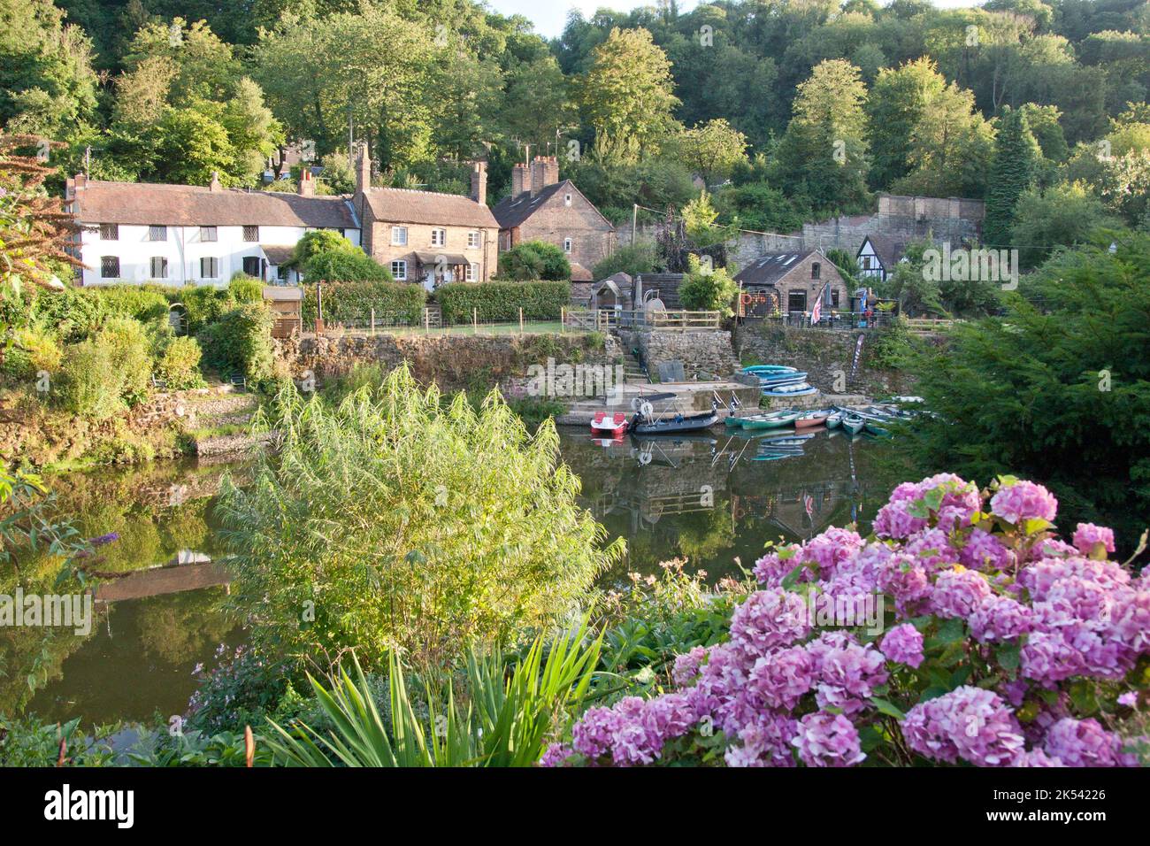 Gola di Ironbridge sulle rive del fiume Severn, Shropshire, Inghilterra Foto Stock