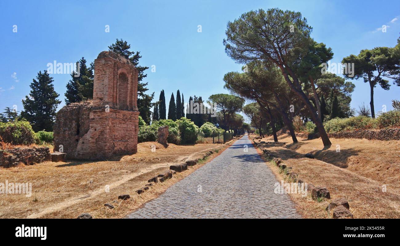 Roma. La Via Appia da via di Fioranello a via di Casal Rotondo. Tomba di edicola detta da Quinto Veranio. Foto Stock