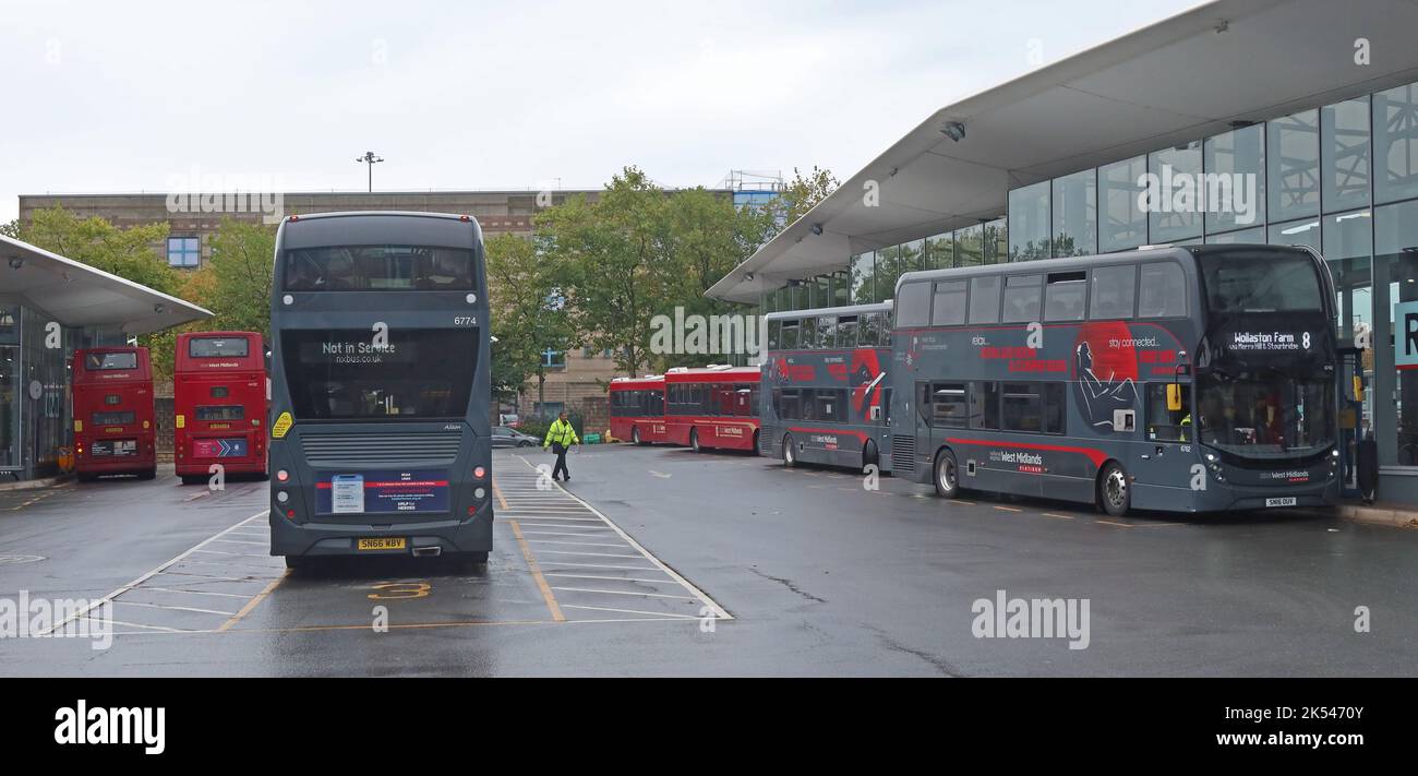 Stazione degli autobus e interscambio di Wolverhampton, Wolverhampton, West Midlands, Inghilterra, Regno Unito, WV1 1LD Foto Stock
