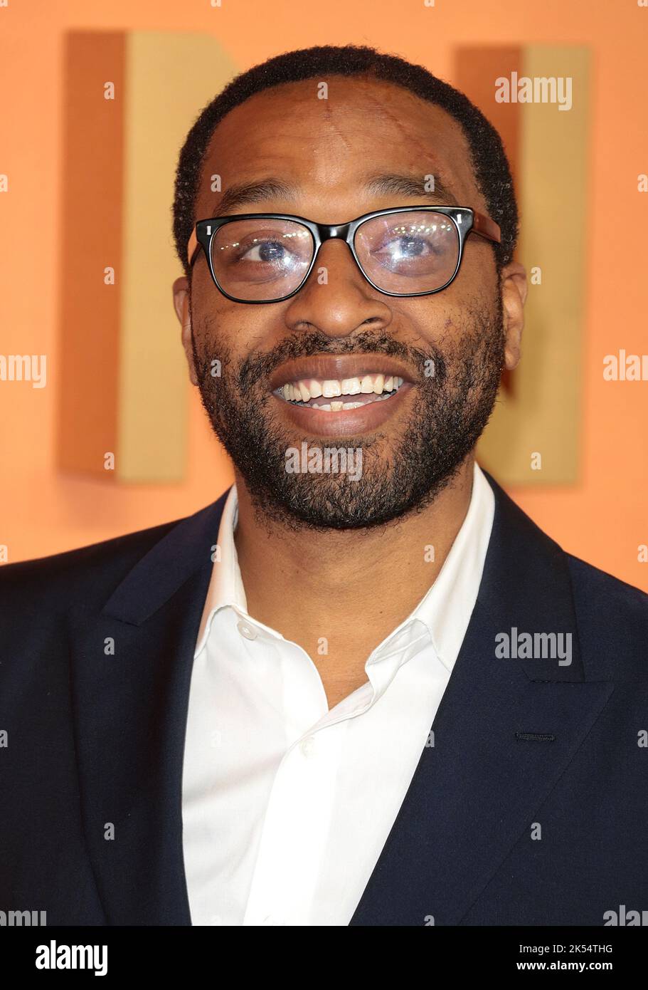 03 ottobre 2022 - Londra, Inghilterra, Regno Unito - Chiwetel Ejiofor partecipa alla premiere del film Woman King UK, Odeon Luxe Leicester Square Foto Stock