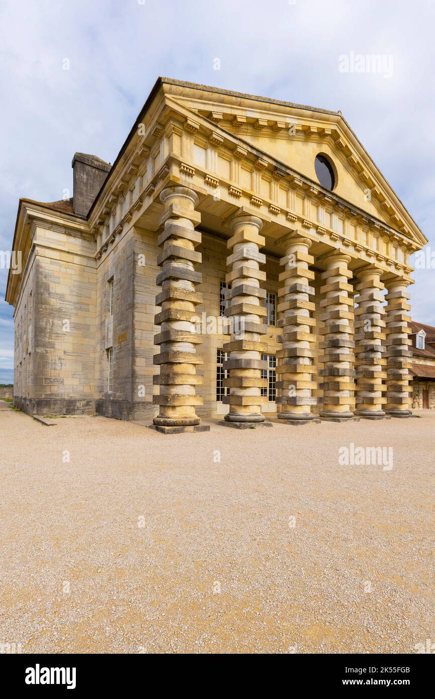 La Saline Royale (Royal Saltworks) è un edificio storico a Arc-et-Senans nel dipartimento del Doubs, Francia orientale. Foto Stock