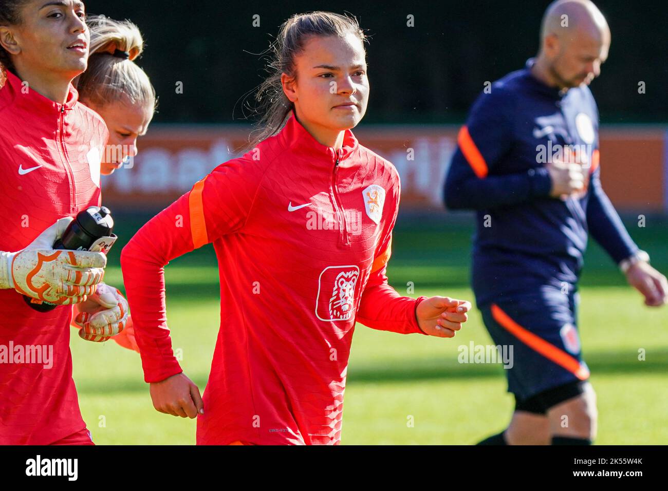 ZEIST, PAESI BASSI - Ottobre 6: Kayleigh van Dooren dei Paesi Bassi durante la formazione delle donne olandesi al campus di KNVB il 6 Ottobre 2022 a Zeist, Paesi Bassi (Foto di Jeroen Meuwsen/Orange Pictures) Foto Stock