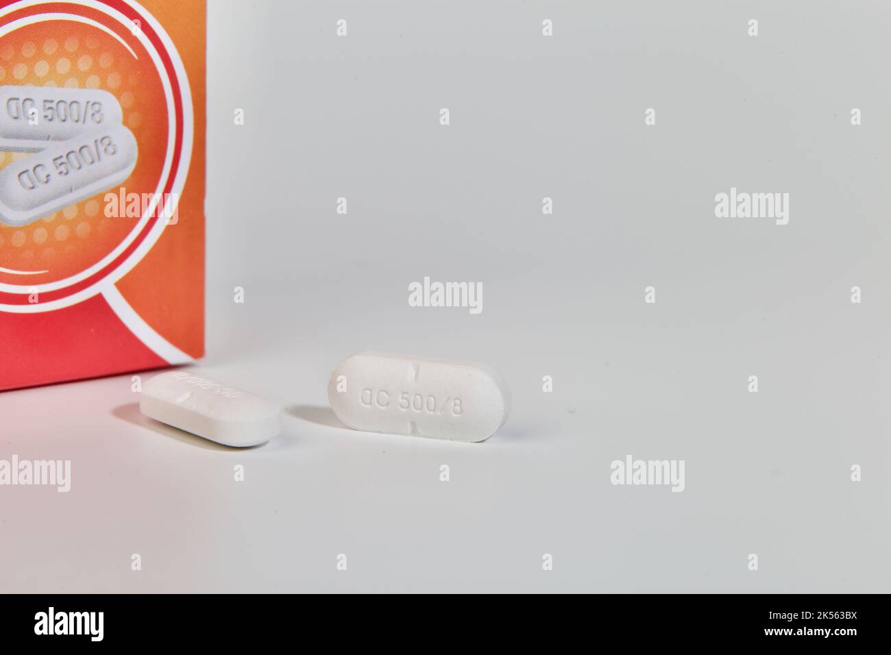 Paracetamol and codeine immagini e fotografie stock ad alta risoluzione -  Alamy
