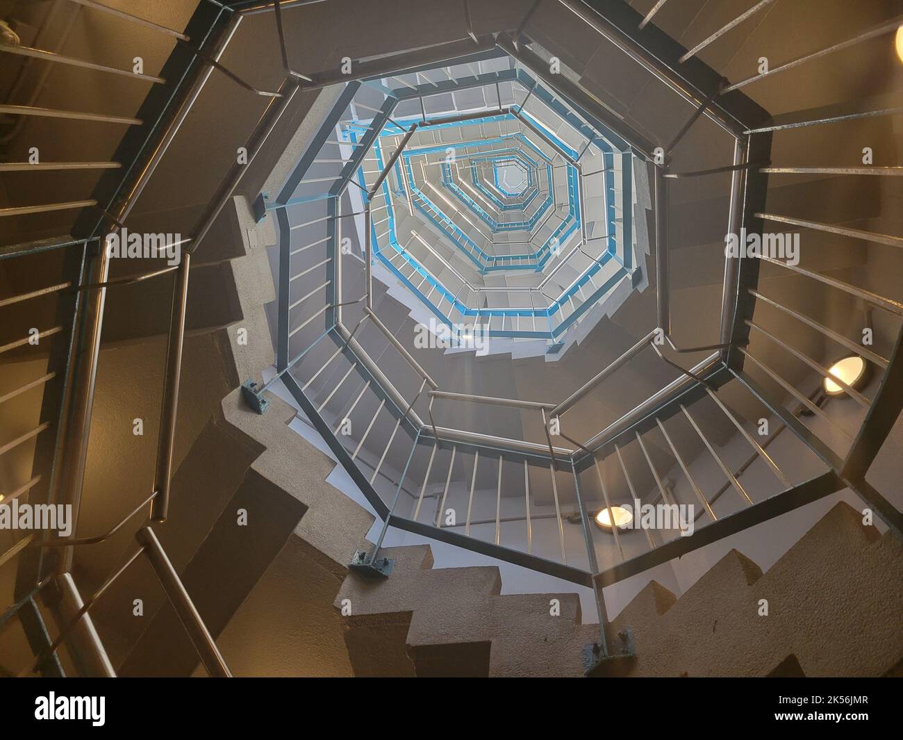 La Pagoda della voliera dello Yuen Long Park, Hong Kong, in stile architettonico cinese Foto Stock