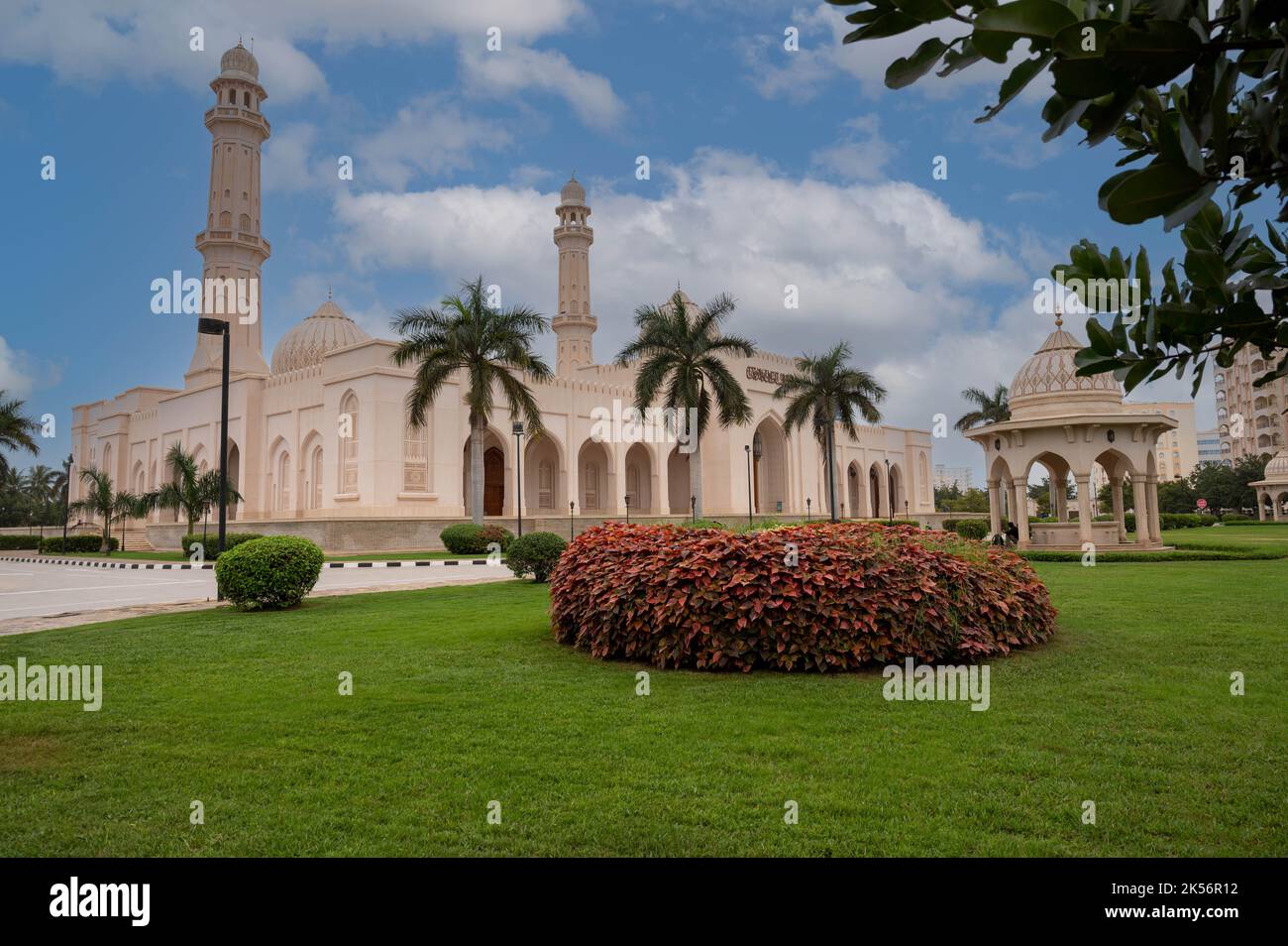 Sultan Qaboos moschea nel centro di Salalah, Oman Foto Stock