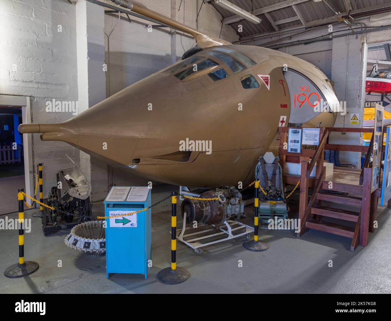 La sezione pozzetto di un Handley Page Victor (XL190) nel RAF Manston History Museum, Ramsgate, Kent, Regno Unito. Foto Stock