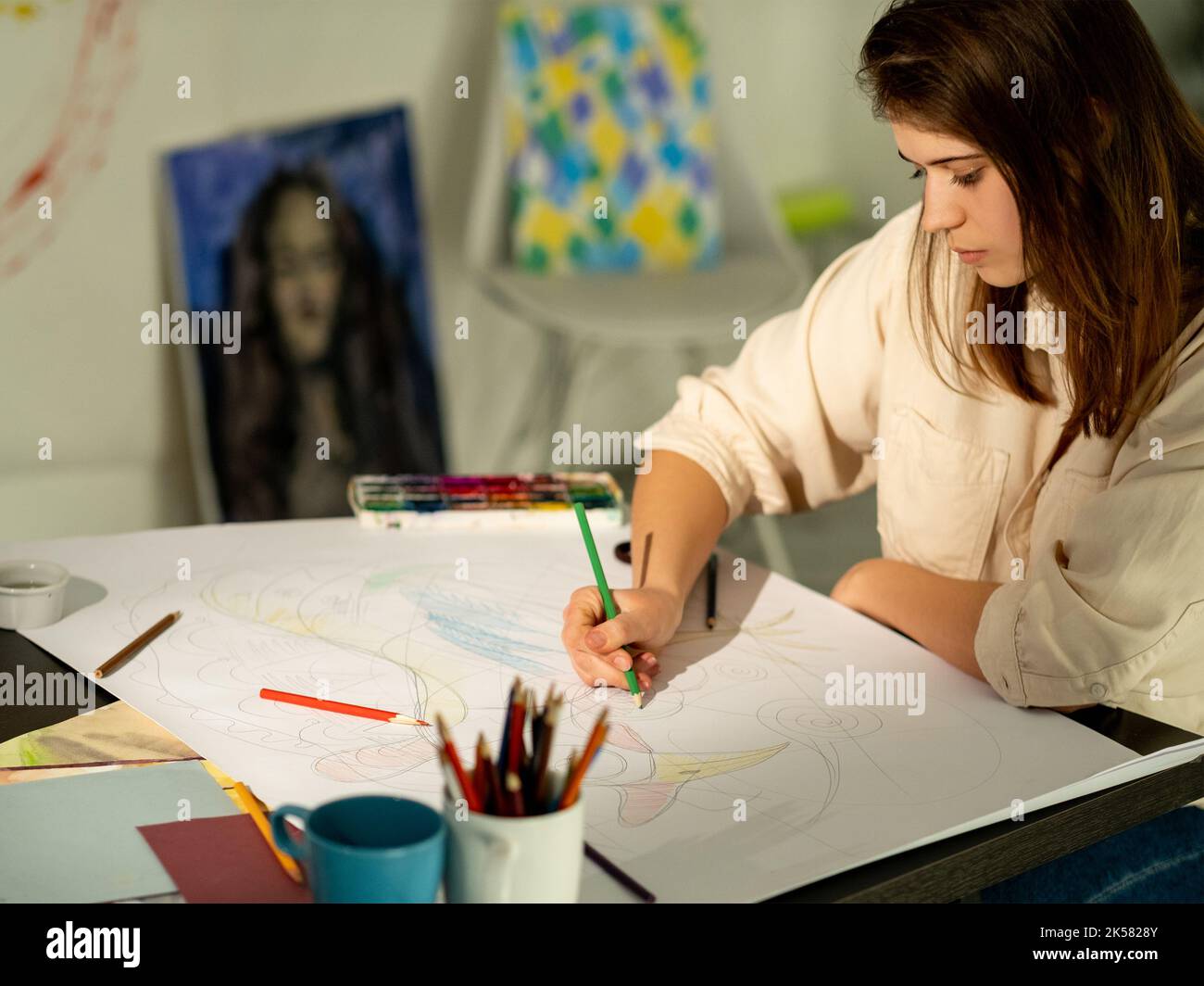 donna artistica scuola d'arte tempo libero hobby creativo Foto Stock