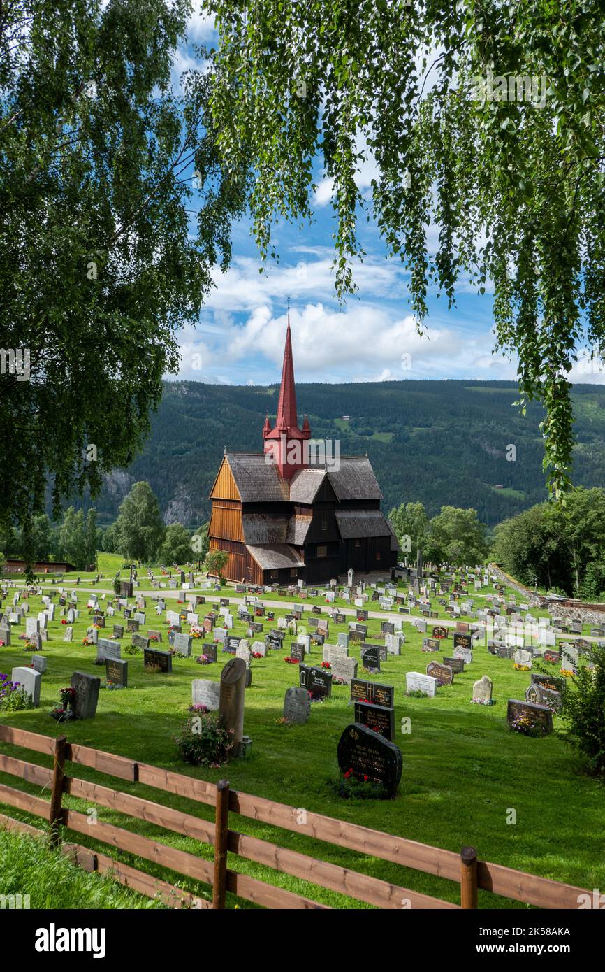 Famosa chiesa di legno Stave di Ringebu in Norvegia Foto Stock