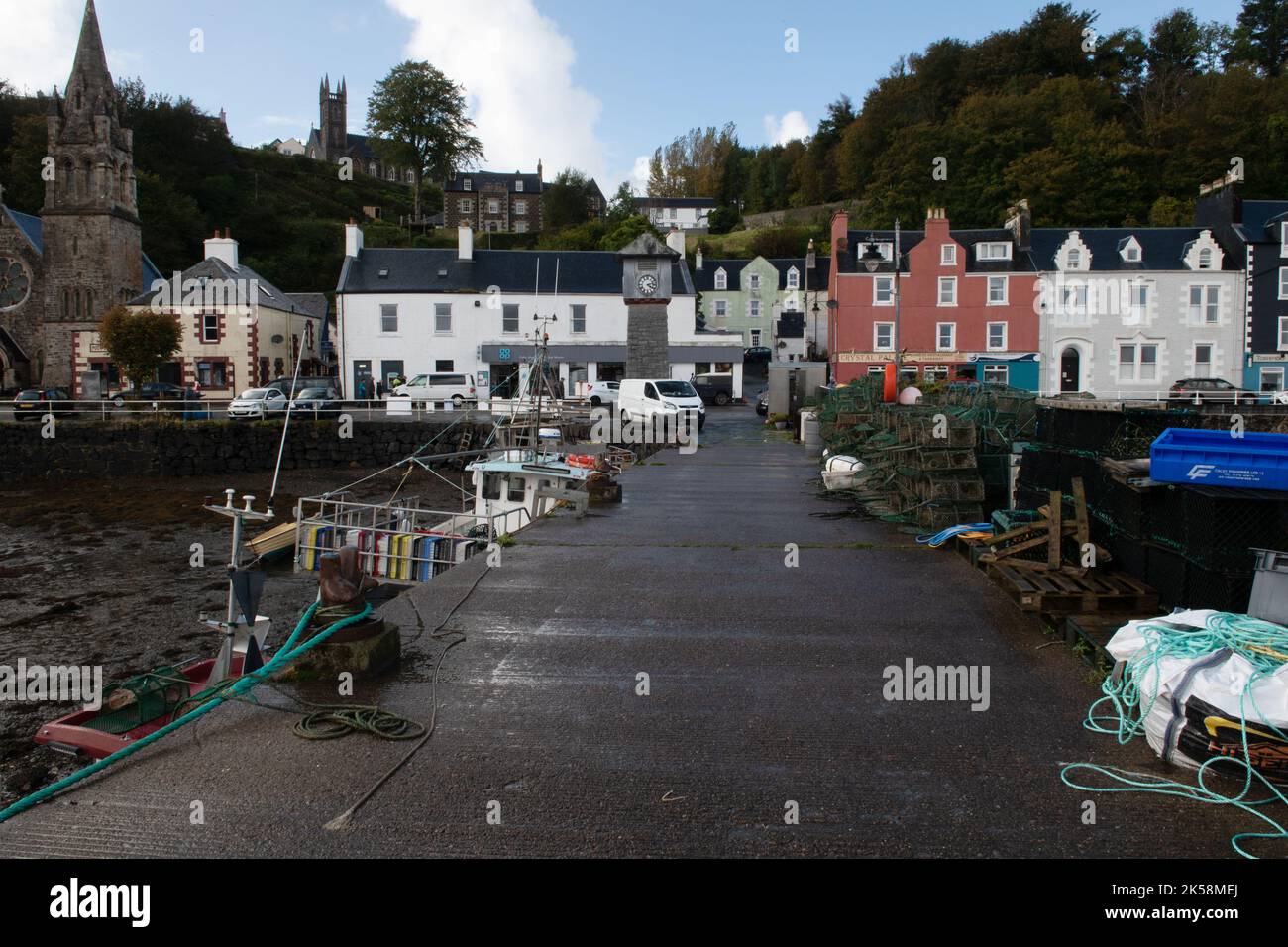 Il molo di Tobermory, Isola di Mull, Scozia, Regno Unito Foto Stock