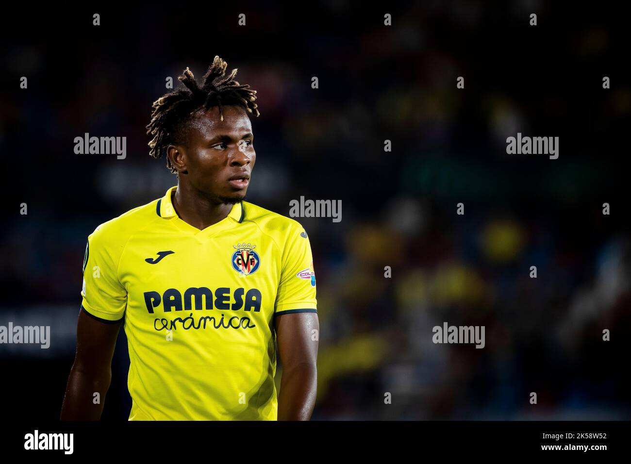 Valencia, Spagna, 6 ottobre 2022. Samuel Chimerenka Chukwueze di Villarreal durante la partita della UEFA Europa Conference League tra Villarreal CF e FK Austria Wien allo stadio Ciutat de Valencia. Foto di Jose Miguel Fernandez /Alamy Live News ) Foto Stock