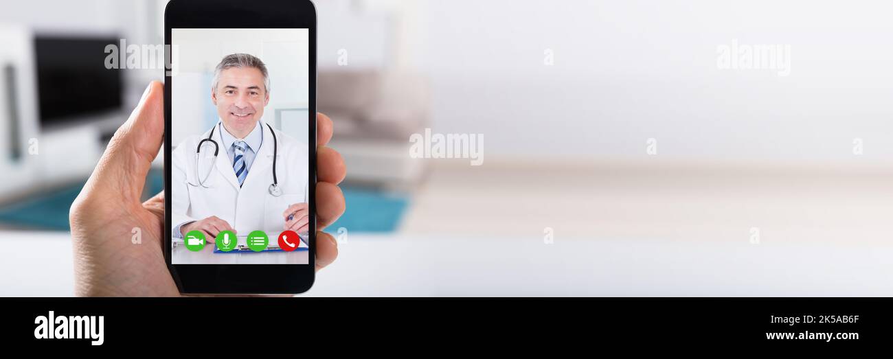 Medico Online Video Conference Chat medica su smartphone Foto Stock