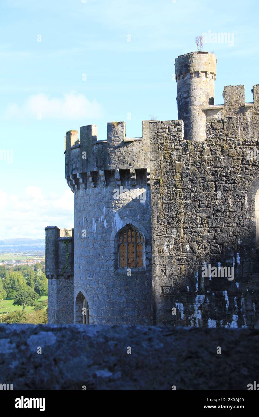 Castello di Gwrych in Galles Foto Stock