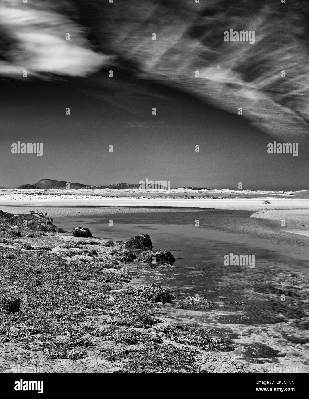 Europa, Europa occidentale, Irlanda, Repubblica d'Irlanda, Contea di Kerry, Anello di Kerry, Parco Nazionale di Derrynane, spiaggia sabbiosa a Derrynane Bay Foto Stock Europa, Europa occidentale, Irlanda, Repubblica d'Irlanda, Contea di Kerry, Anello di Kerry, Parco Nazionale di Derrynane, spiaggia sabbiosa a Derrynane Bay Foto Stock