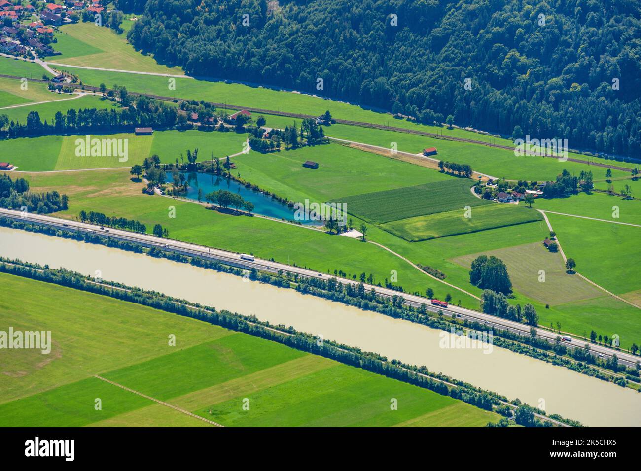 Germania, Baviera, contea di Rosenheim, Nußdorf am Inn, Kranzhorn, Vista sulla valle dell'Inn vicino a Niederaudorf Foto Stock