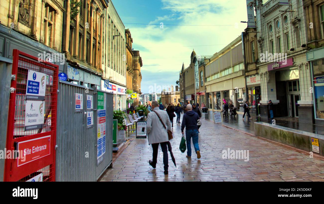 Centro della città shopping Paisley alta strada Paisley, Scozia, Regno Unito Foto Stock