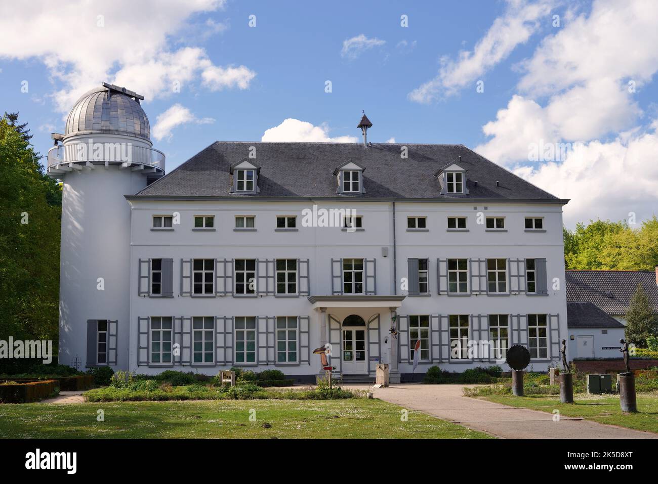 Castello di Beisbroek, ospita un centro di educazione alla natura e l'osservatorio pubblico, Sint-Andries, Bruges, Fiandre Occidentali, Fiandre, Belgio. Foto Stock