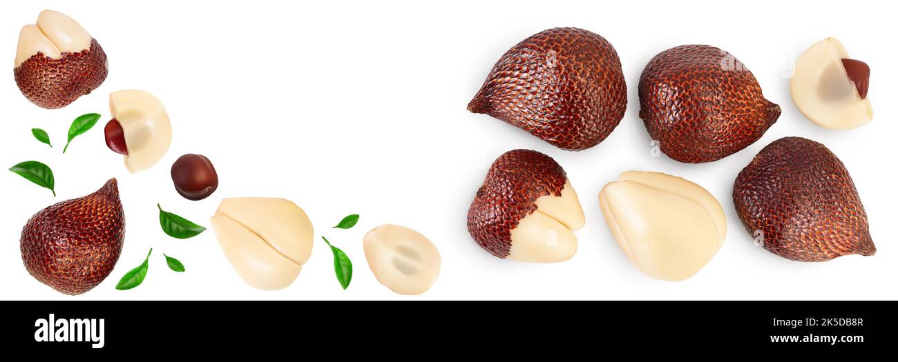 Frutta di serpente di Salak isolata su fondo bianco con profondità di campo piena. Vista dall'alto con spazio di copia per il testo. Giacitura piatta. Foto Stock
