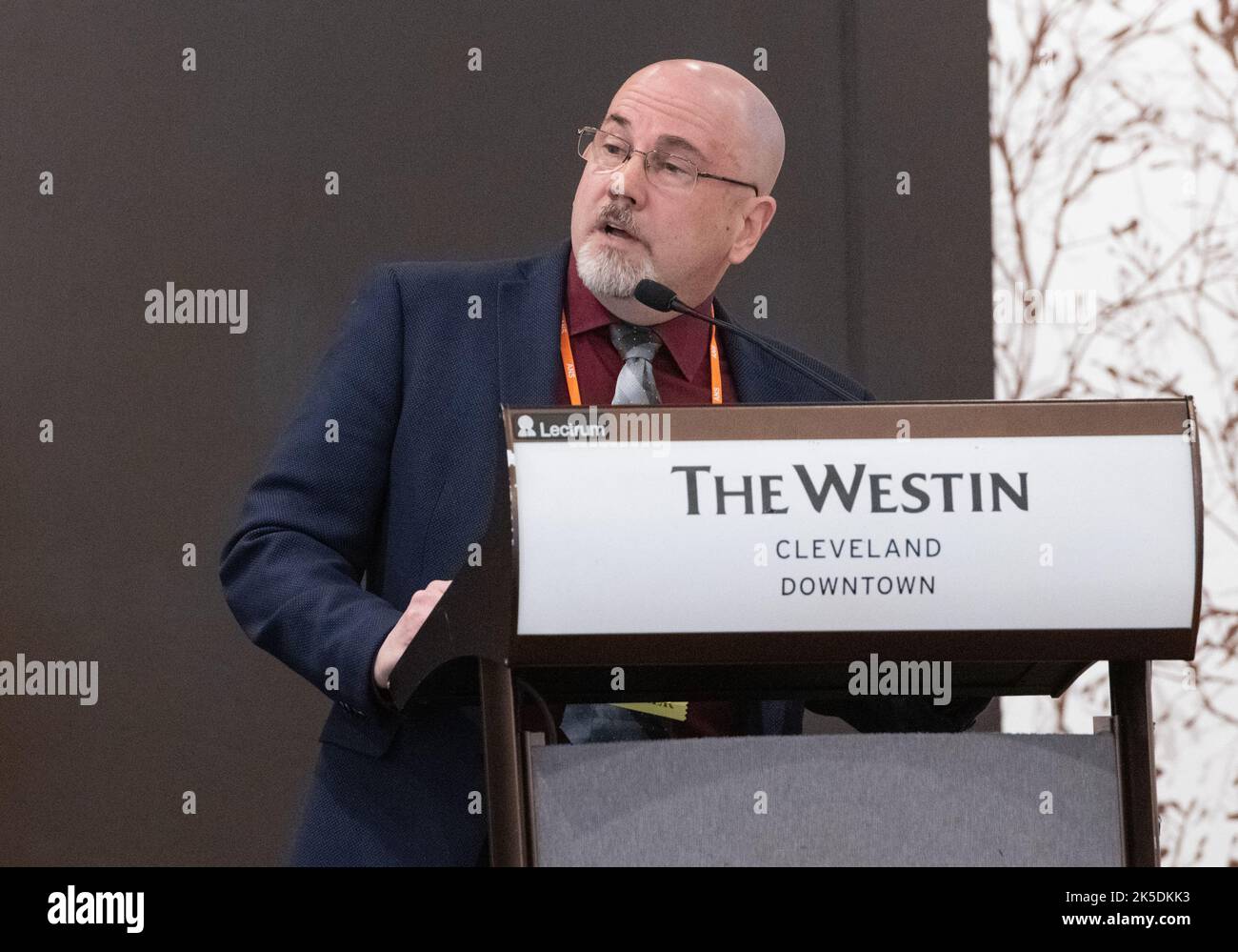 Record di immagini da NETS 2022 (Nuclear Emerging Technologies for Space) che mostra Eric Ianson, Vice Direttore della Divisione Planetary Science, elencato come partecipante all'evento al Westin Cleveland Downtown; i file di immagine associati includono GRC-2022-C-00527.jpg e MS2 3080.jpg e tag RETI di riferimento, SMD e Spear 11291. Foto Stock