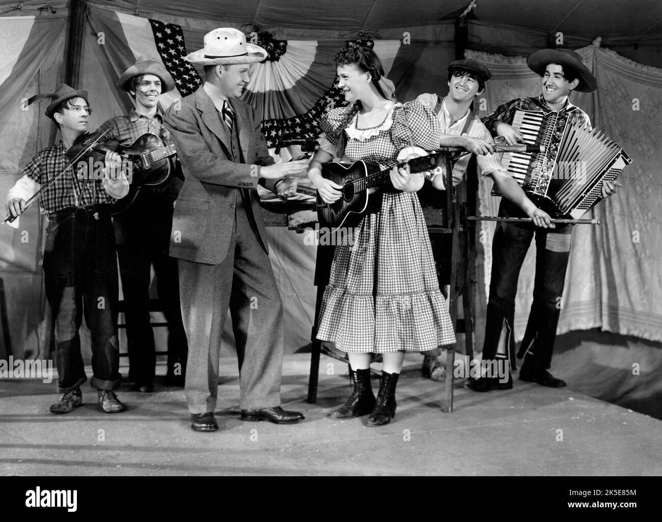 Myrtle Wiseman, Scotty Wiseman, on-set of the Film, 'Country Fair', Republic Pictures, 1941 Foto Stock