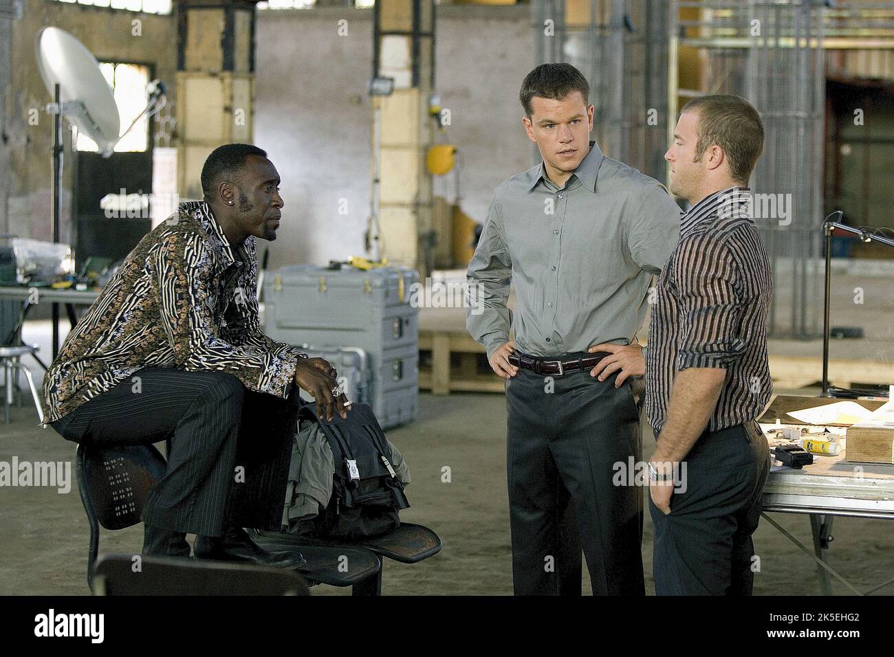 DON CHEADLE, matt damon, Scott Caan, Ocean's Twelve, 2004 Foto Stock