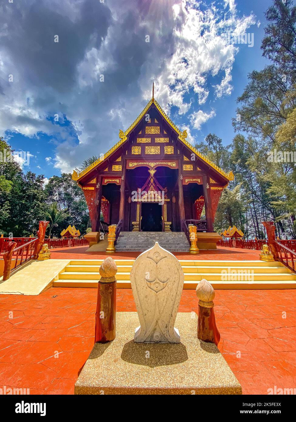 Wat Tha Sai a Khao Lak, Phang nga Thailandia Foto Stock