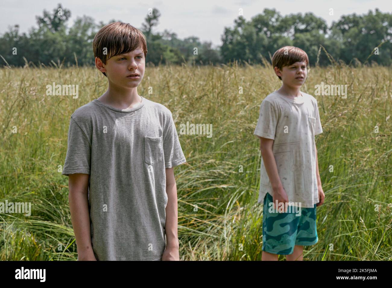 CAMERON CROVETTI e NICHOLAS CROVETTI in GOODNIGHT MOMMY (2022), regia di MATT SOBEL. Credit: Regno animale / distribuzione film / Album Foto Stock