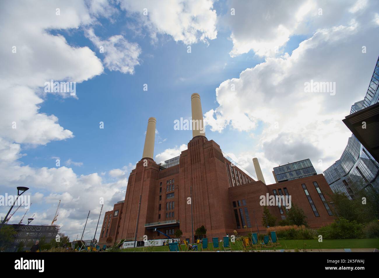 Centrale elettrica di Battersea come è stata risviluppata in un'area residenziale Foto Stock