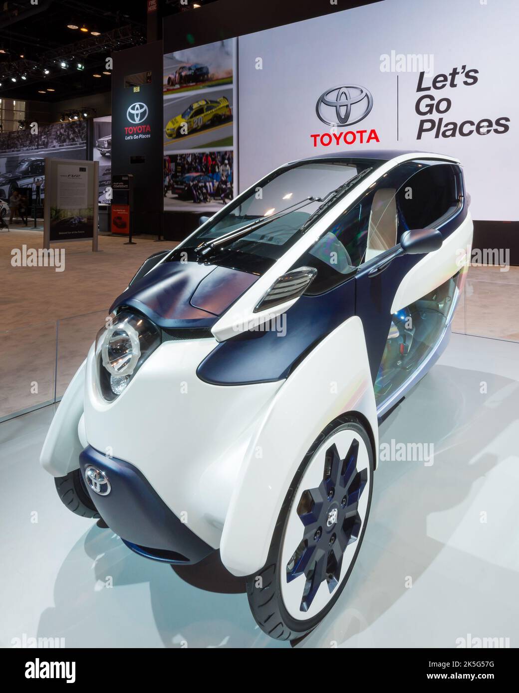 CHICAGO, il/USA - 13 FEBBRAIO 2015: Concept car Toyota i-Road, Chicago Auto Show (CAS). Foto Stock