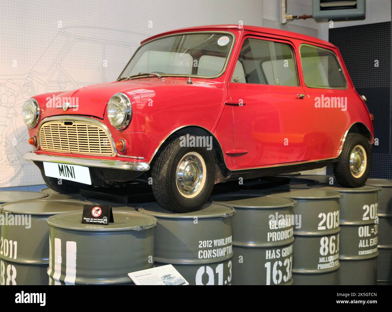 Mini classico d'epoca rosso Foto Stock