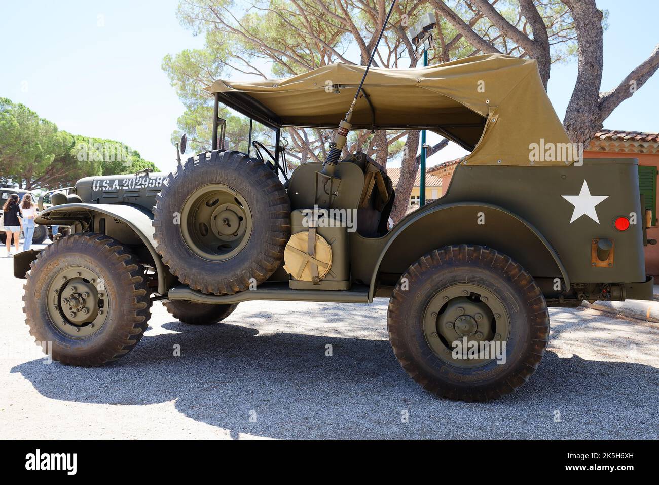 WW II veicolo americano alla cerimonia del 78th° anniversario della liberazione di Bormes-les-Mimosas. Foto Stock