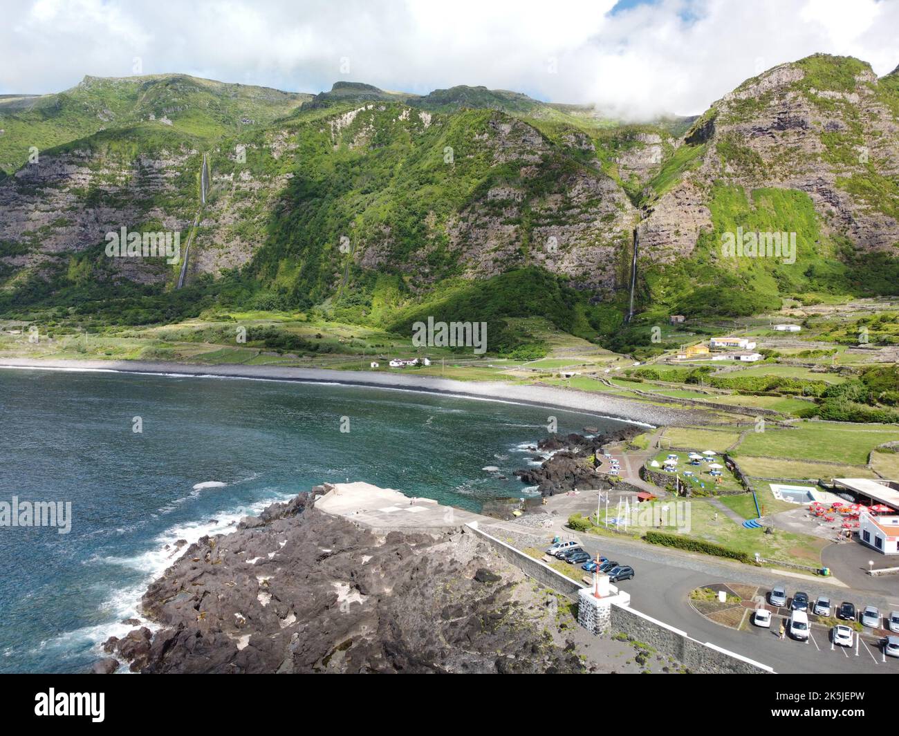 Laghi, scogliere e catene montuose delle Azzorre Foto Stock