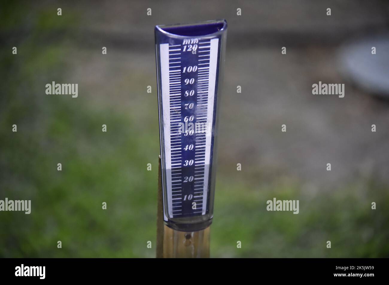 Measure rainfall immagini e fotografie stock ad alta risoluzione - Alamy